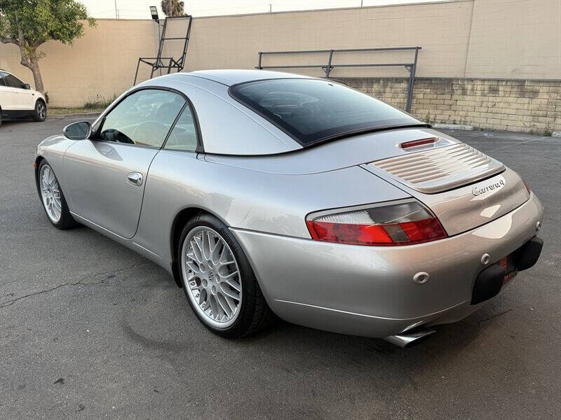 2000 Porsche 911 Carrera