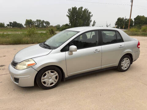 2011 Nissan Versa 1.8 S