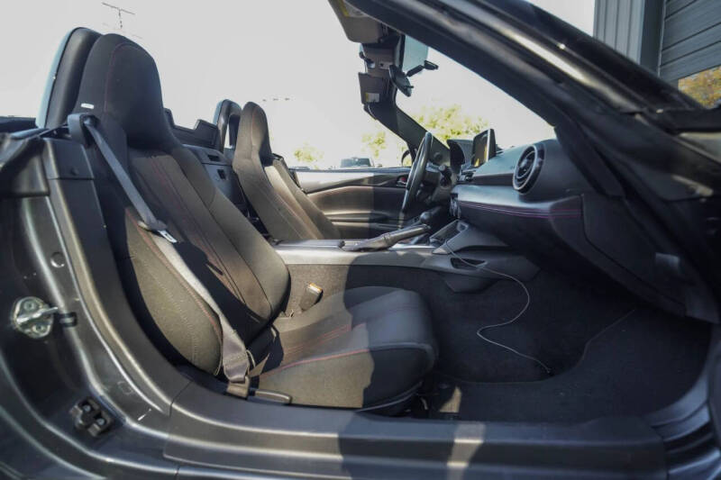 2016 Mazda MX-5 Miata Club