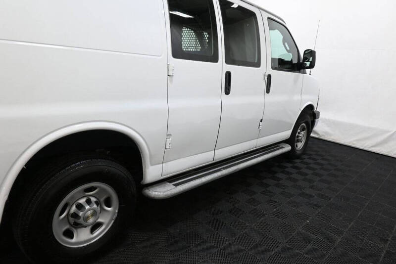 2023 Chevrolet Express 2500