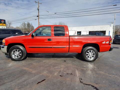 2006 GMC Sierra 1500 for sale at G AND J MOTORS in Elkin NC