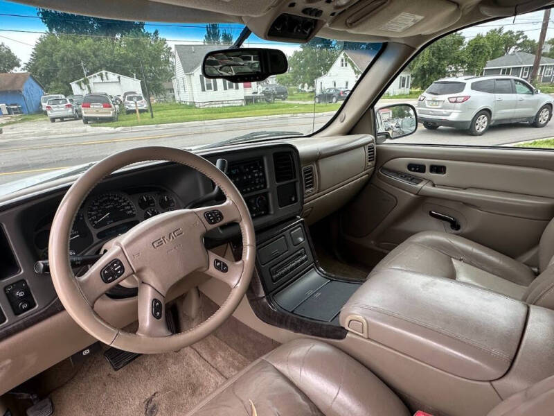 2003 GMC Yukon Denali