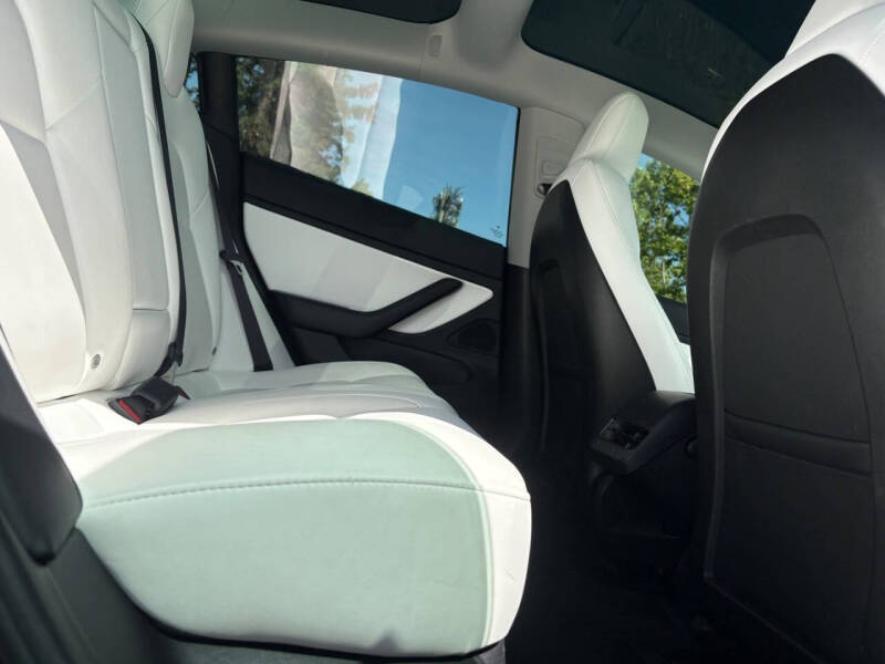 2019 Tesla Model 3 Standard Range Plus
