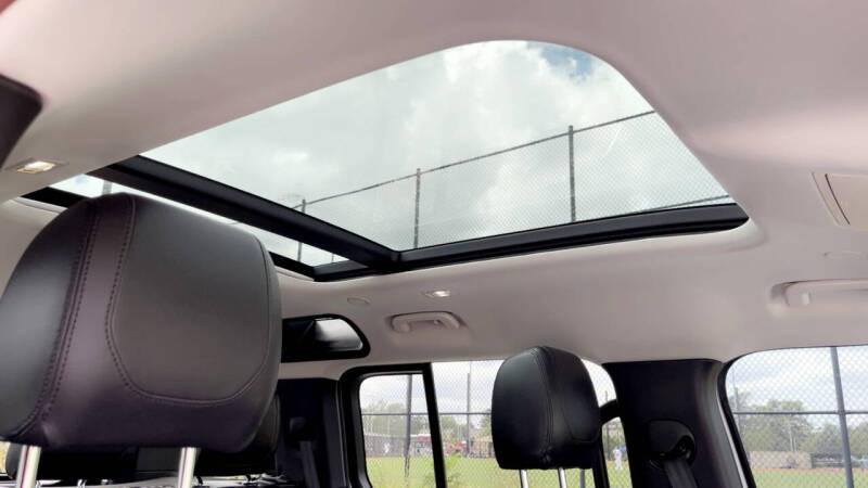 2021 Land Rover Defender 110 S