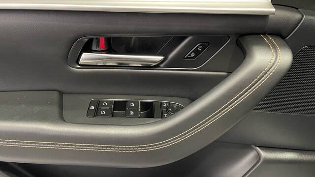 2025 Mazda CX-70 Plug-in Hybrid Premium