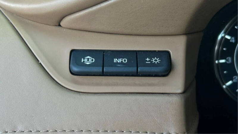 2017 Cadillac Escalade Platinum