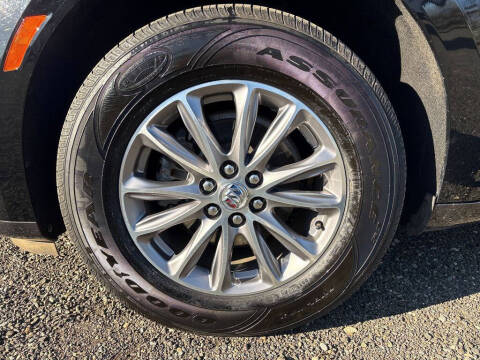 2023 Buick Enclave Essence
