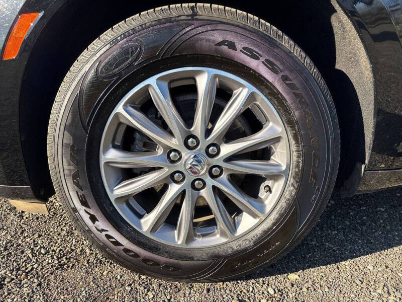 2023 Buick Enclave Essence