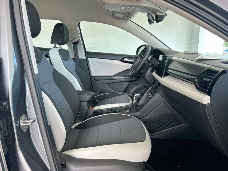 2025 Volkswagen Taos S