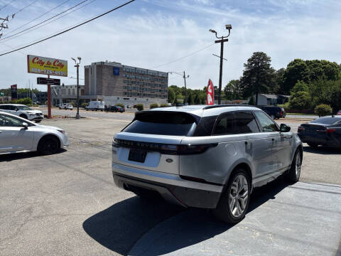 2019 Land Rover Range Rover Velar P250 R-Dynamic SE
