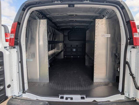 2025 Chevrolet Express 2500