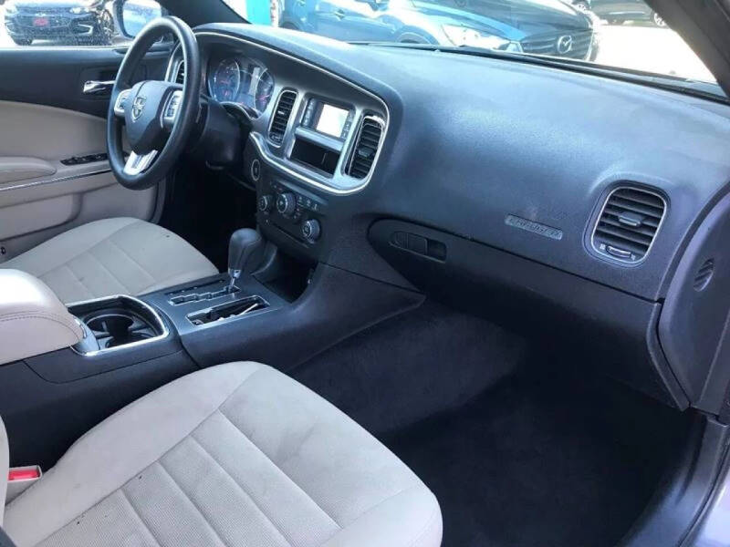 2014 Dodge Charger SE