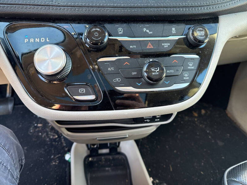 2020 Chrysler Pacifica Limited