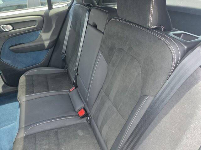 2022 Volvo C40 Recharge Pure Electric P8