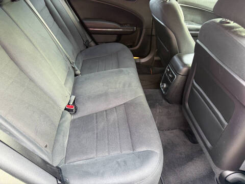 2011 Dodge Charger SE