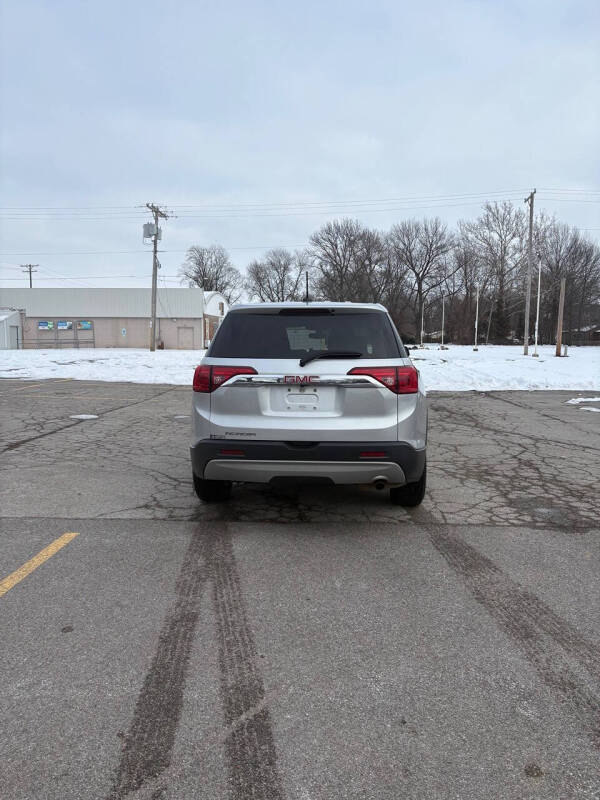 2017 GMC Acadia SLE-1