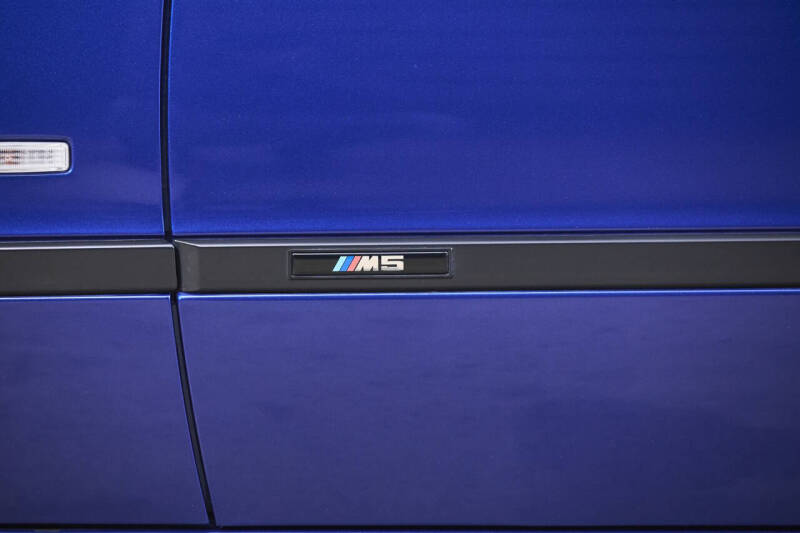2002 BMW M5