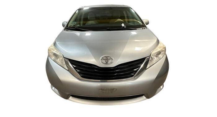 2012 Toyota Sienna