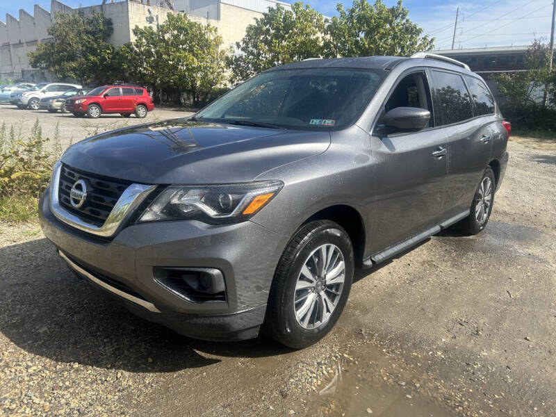 2017 Nissan Pathfinder SV