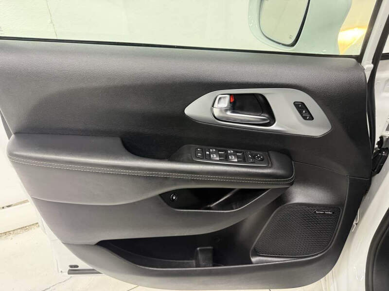 2020 Chrysler Pacifica Hybrid