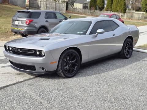 2015 Dodge Challenger SXT Plus
