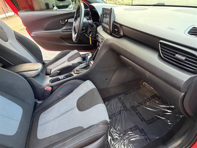 2019 Hyundai Veloster