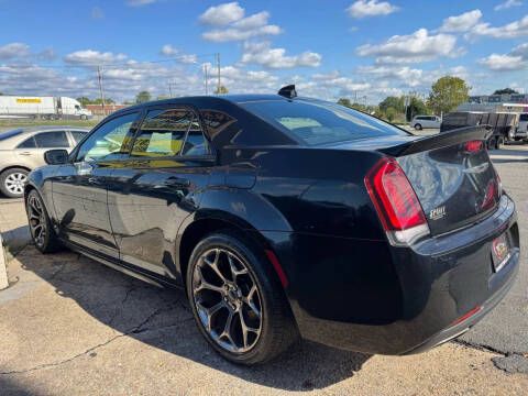 2017 Chrysler 300