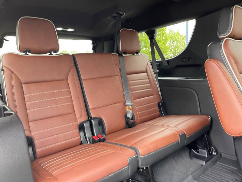 2023 GMC Yukon XL Denali Ultimate