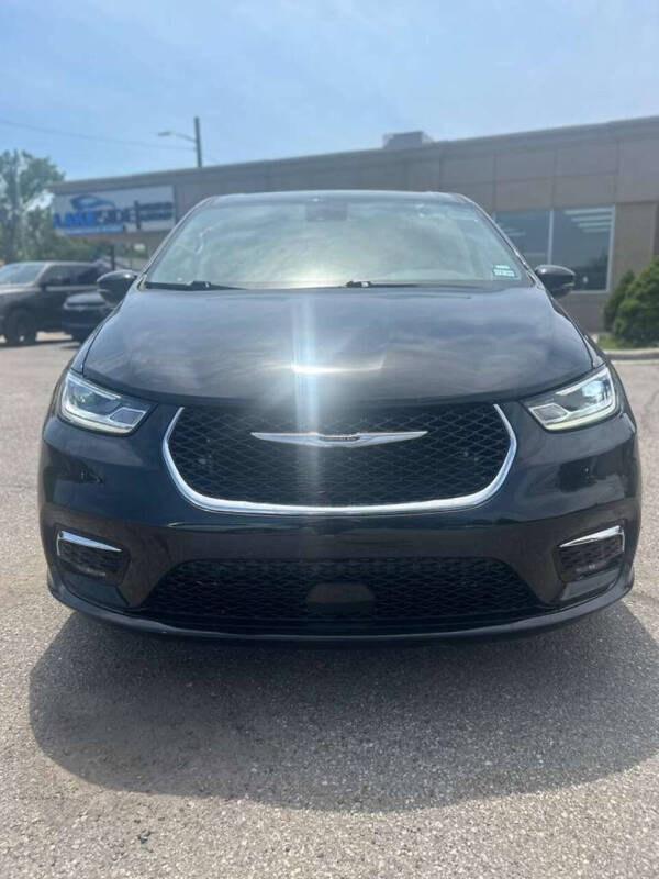 2024 Chrysler Pacifica Touring L