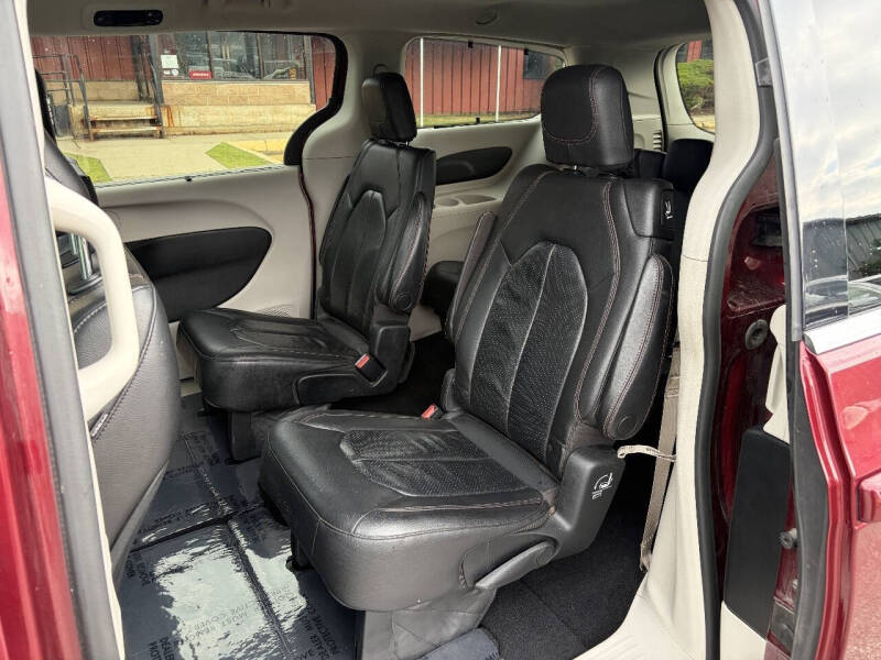 2018 Chrysler Pacifica Touring L