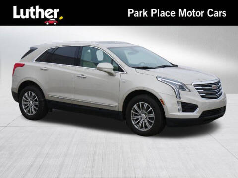 2017 Cadillac XT5 for sale at Park Place Motor Cars in Rochester MN