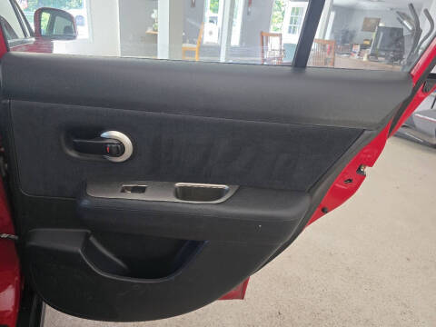2010 Nissan Versa 1.8 S