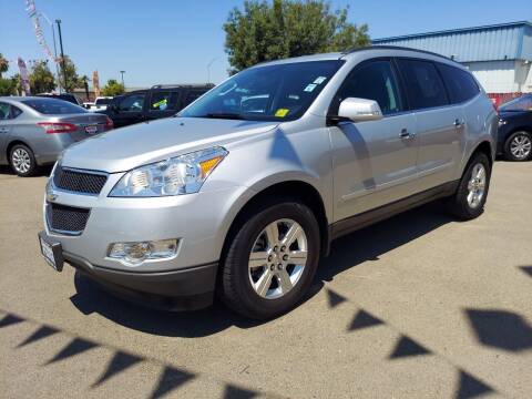 2012 Chevrolet Traverse for sale at Credit World Auto Sales in Fresno CA
