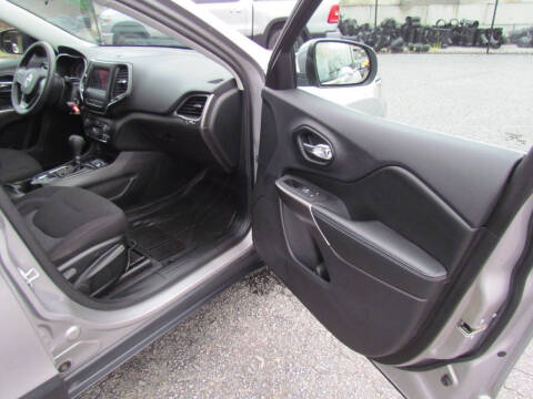 2019 Jeep Cherokee Latitude