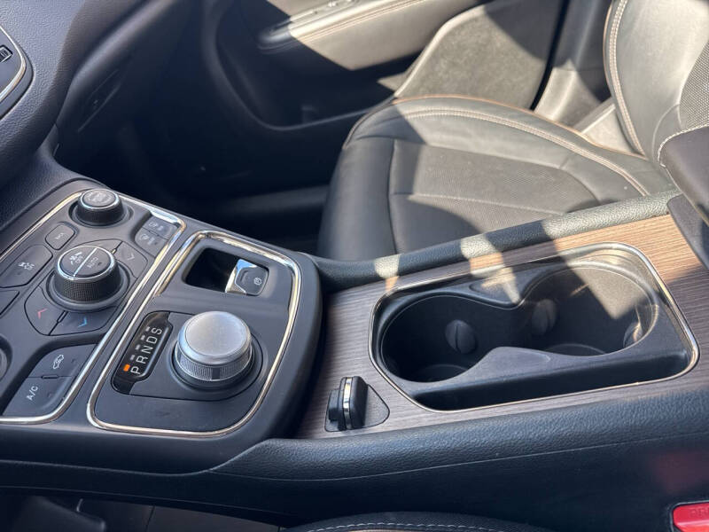 2015 Chrysler 200 C
