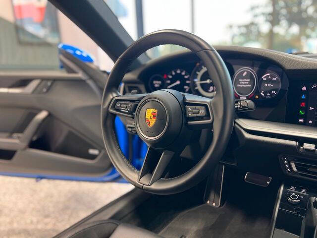 2022 Porsche 911 Carrera