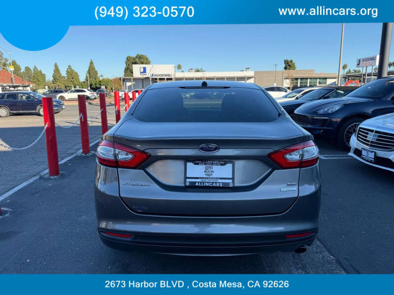2013 Ford Fusion SE