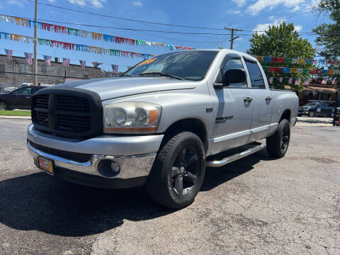 2006 Dodge Ram Pickup 1500 for sale at RON'S AUTO SALES INC in Cicero IL