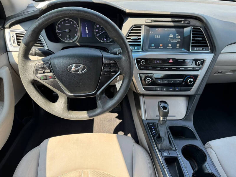 2016 Hyundai Sonata SE
