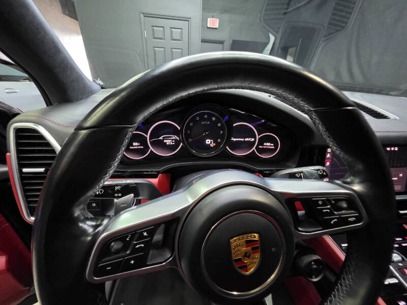 2021 Porsche Cayenne GTS