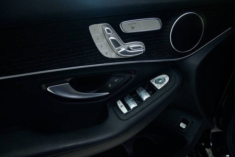 2022 Mercedes-Benz GLC GLC 300 4MATIC