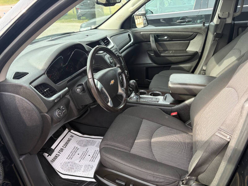 2017 Chevrolet Traverse LT