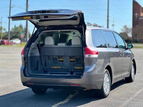2013 Toyota Sienna