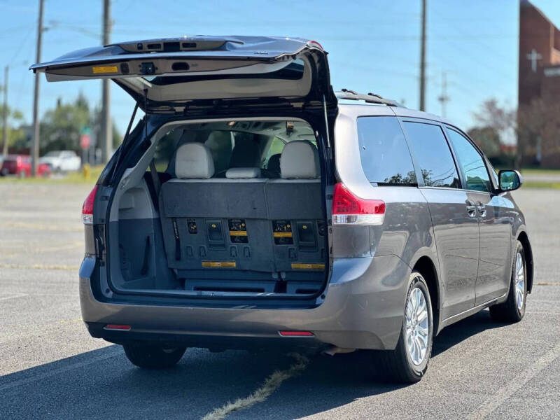 2013 Toyota Sienna