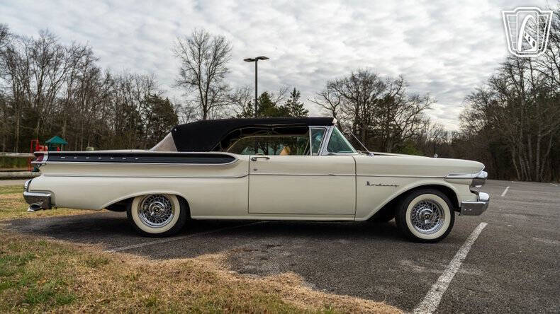 1957 Mercury Monterey