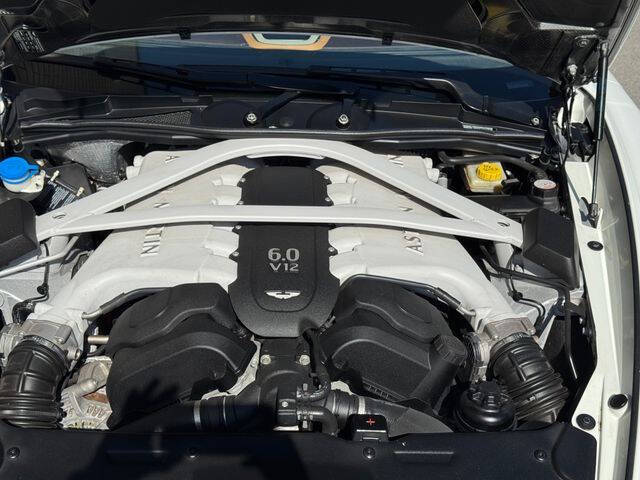 2015 Aston Martin Vanquish Volante