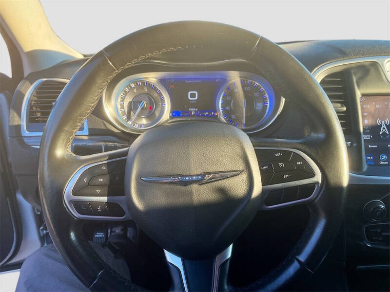 2021 Chrysler 300 Touring