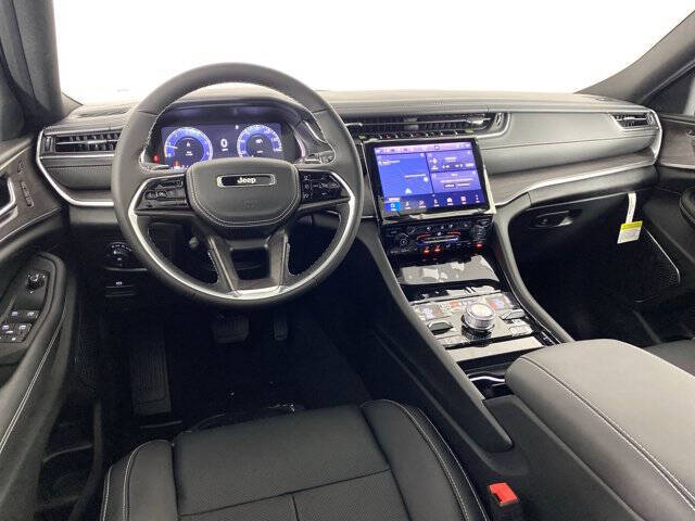 2025 Jeep Grand Cherokee Overland