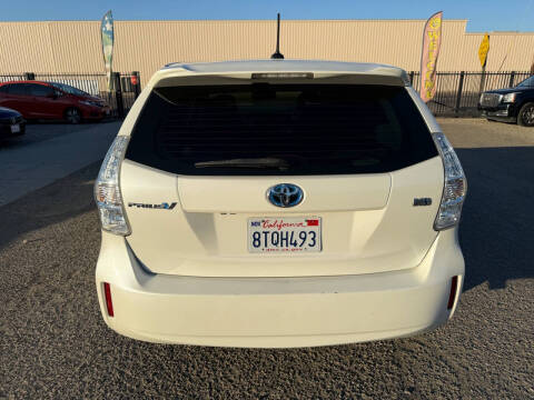 2012 Toyota Prius v