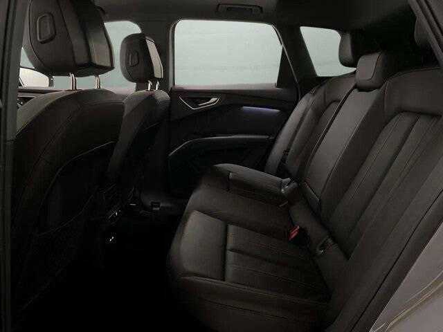 2024 Audi Q4 e-tron quattro Premium 55